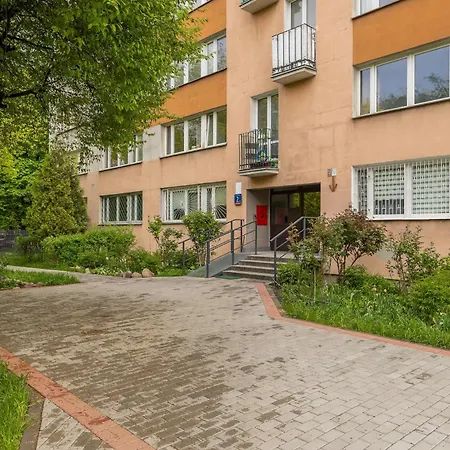 Elegant Zoliborz Next To Metro And Westfield Arkadia By Renters