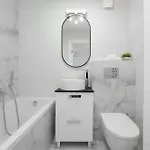 Elegant Zoliborz Next To Metro And Westfield Arkadia By Renters Apartament Warszawa