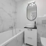 Apartament Elegant Zoliborz Next To Metro And Westfield Arkadia By Renters