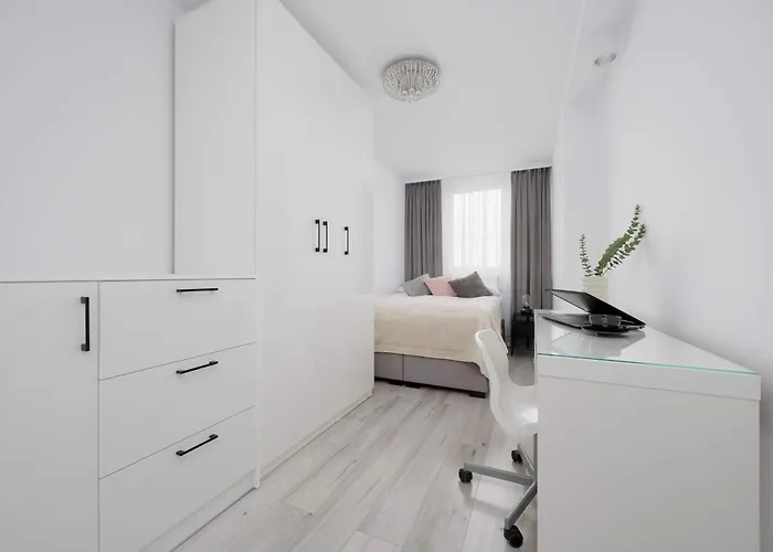 Apartament Elegant Zoliborz Next To Metro And Westfield Arkadia By Renters