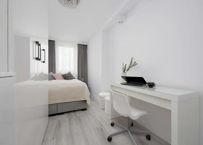 Apartament Elegant Zoliborz Next To Metro And Westfield Arkadia By Renters
